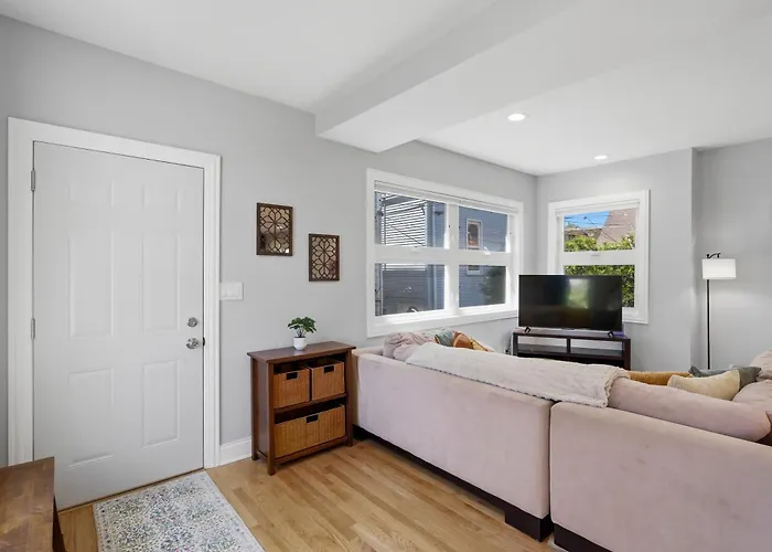 Charming Andersonville Coach House 3br 2,5ba Townhouse Ferienhaus Chicago