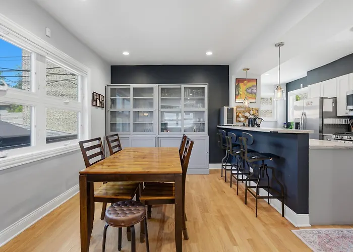Ferienhaus Charming Andersonville Coach House 3br 2,5ba Townhouse *