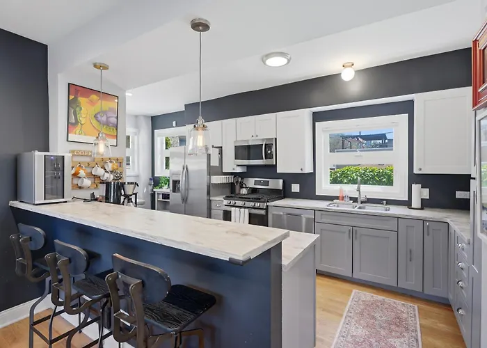 Ferienhaus Charming Andersonville Coach House 3br 2,5ba Townhouse *